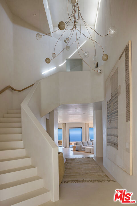 4310 Encinal Canyon Road, Malibu CA: https://media.crmls.org/mediaz/44af7d23-88e9-4a58-9fd7-7580045e769b.jpg