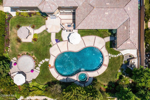 684 Noble Road, Simi Valley CA: https://media.crmls.org/mediaz/44b04e29-8b57-4532-a66c-5279a718e793.jpg