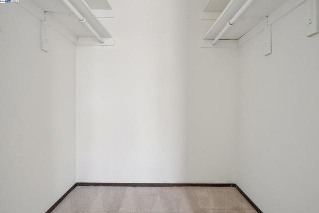 398 Parrott St, San Leandro CA: https://media.crmls.org/mediaz/44b0c59c-10dd-4ae4-aad9-89ec8ac61f00.jpg