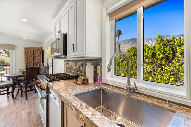 3330 Andreas Hills Drive, Palm Springs CA: https://media.crmls.org/mediaz/44b17626-a76e-448c-b6a9-ca9998e8103f.jpg