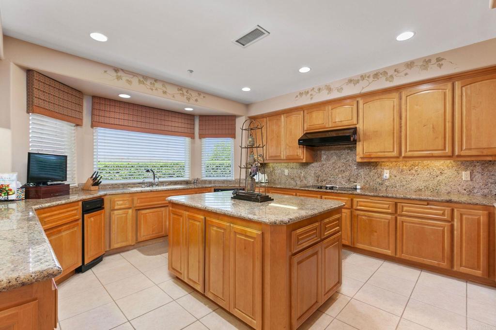 44B432Ee 6871 404E A8Ba 7Ff9C732D8C8 5641 Lake Vista Dr, Bonsall, Ca 92003 &Lt;Span Style='BackgroundColor:transparent;Padding:0Px;'&Gt; &Lt;Small&Gt; &Lt;I&Gt; &Lt;/I&Gt; &Lt;/Small&Gt;&Lt;/Span&Gt;