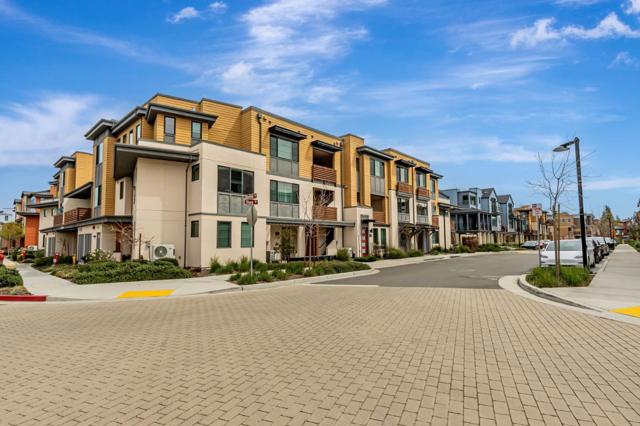 16009 Bartlett Court, Los Gatos CA: https://media.crmls.org/mediaz/44b6705c-fb6f-4a12-8ff8-0fa23e0c7037.jpg