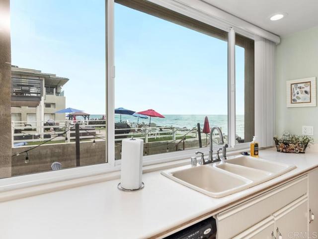 Detail Gallery Image 9 of 40 For 901 S Pacific St #101,  Oceanside,  CA 92054 - 3 Beds | 2/1 Baths