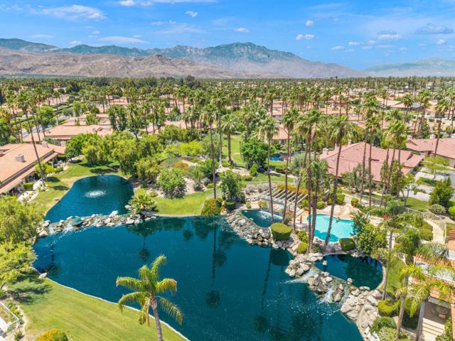 130 Willow Lake Drive, Palm Desert, CA 92260