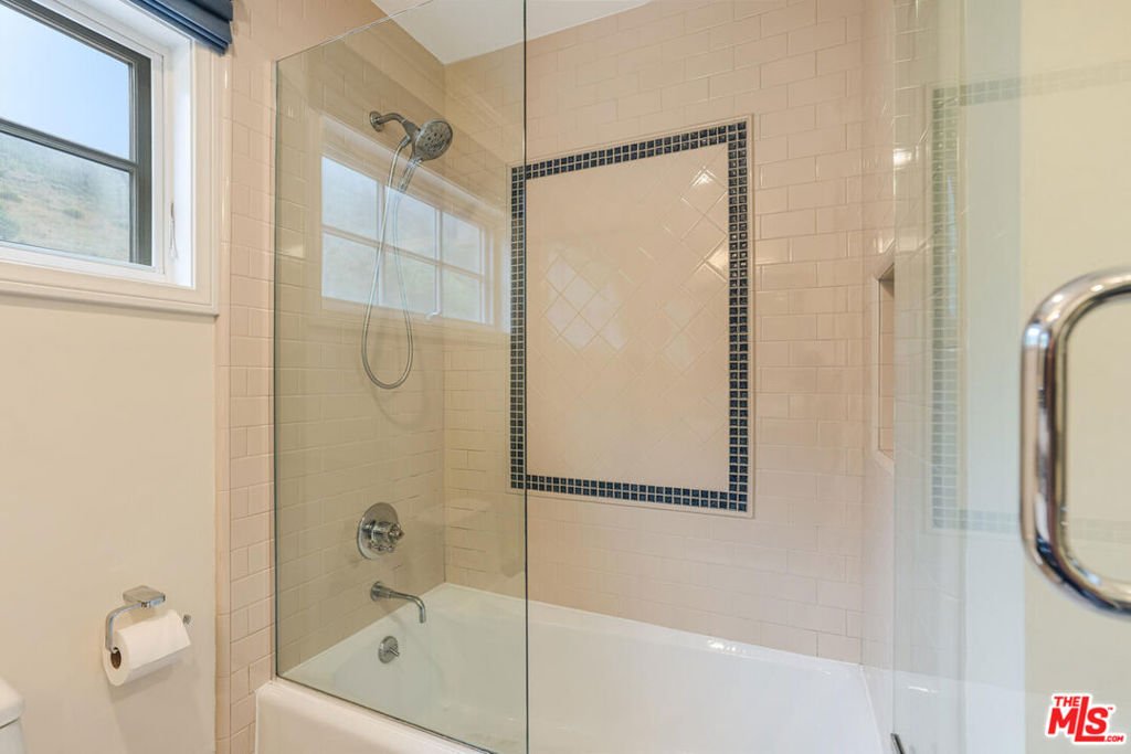 MLS #25616909 image #35