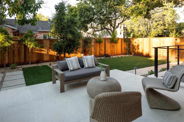 596 Franklin Street, Mountain View CA: https://media.crmls.org/mediaz/44b8b7ff-403c-41ef-b983-a4741cc3d7f2.jpg