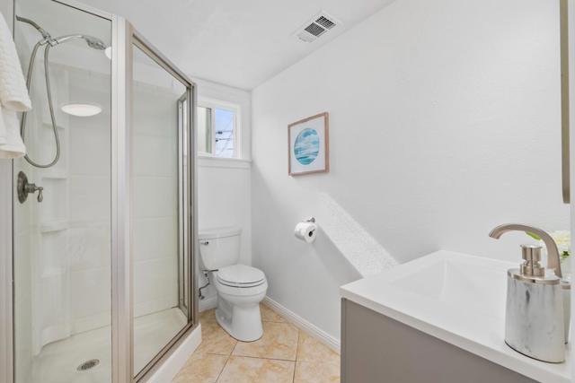 Image 14 of 49 For 1130 Breezewood Court