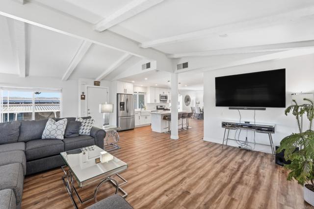 1195 La Moree, San Marcos CA: https://media.crmls.org/mediaz/44ba0e19-3602-4f2f-9f77-36895e2d56ca.jpg