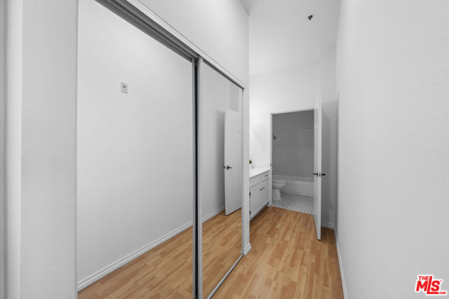 533 S St Andrews Place, Los Angeles CA: https://media.crmls.org/mediaz/44bb44cf-5ff7-48cd-9dc5-0a30e6a270be.jpg