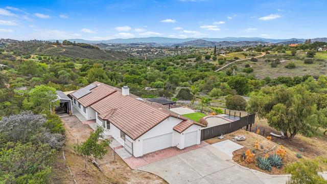 Detail Gallery Image 1 of 43 For 12502 Arboleda Vista Dr, Valley Center,  CA 92082 - 4 Beds | 2 Baths