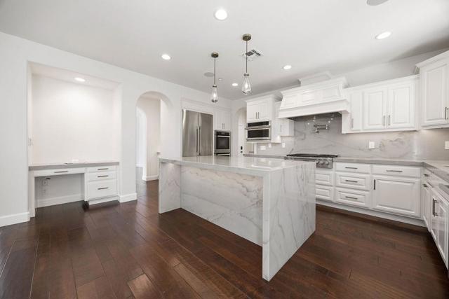 2953 Pebble Beach Circle, Fairfield CA: https://media.crmls.org/mediaz/44bbc984-85d2-4840-9eec-71ed98dbd35b.jpg