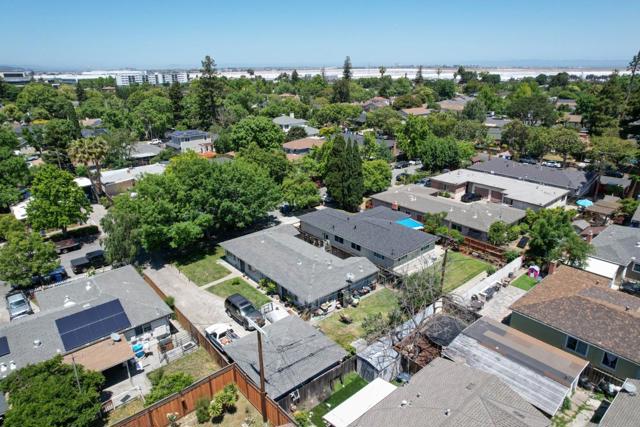 934 7th Avenue, Redwood City CA: https://media.crmls.org/mediaz/44bf0095-6684-44f7-b0de-b2ec16a24b8a.jpg
