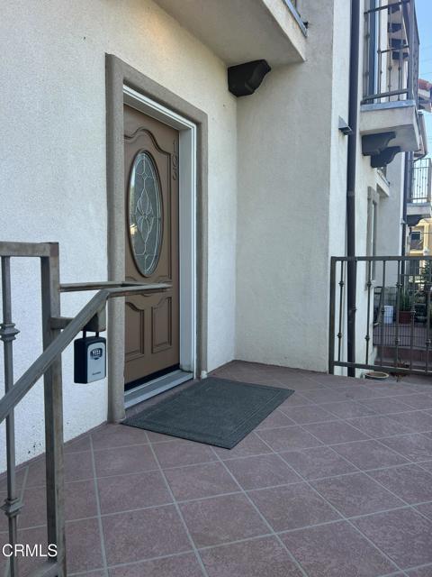 Detail Gallery Image 2 of 27 For 7225 Apperson St #103,  Tujunga,  CA 91042 - 3 Beds | 2/1 Baths