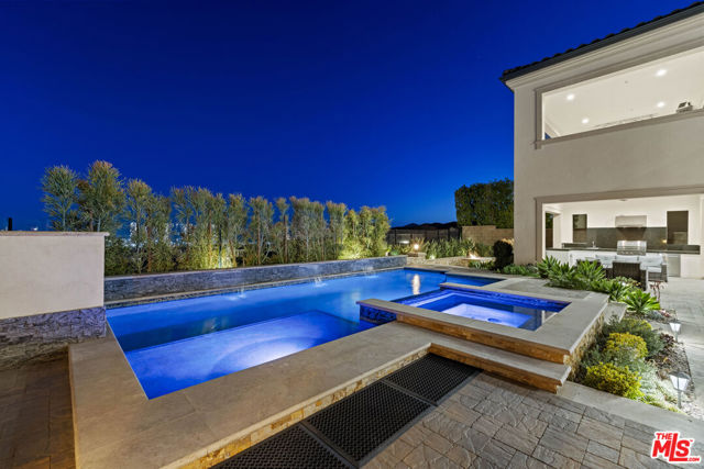 20162 W Cromwell Way, Porter Ranch CA: https://media.crmls.org/mediaz/44bfd471-0816-4537-b9da-5260048049b6.jpg