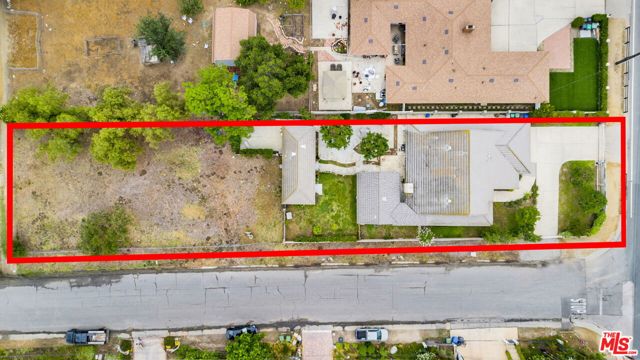 28461 Driver Avenue, Agoura Hills CA: https://media.crmls.org/mediaz/44c05a41-7a25-4d79-a2cf-67f38e850b5c.jpg