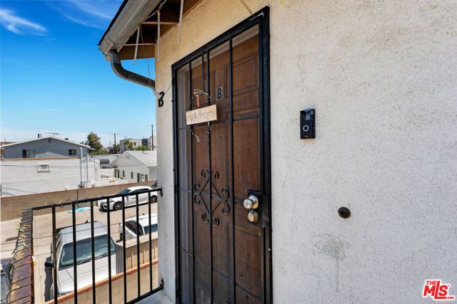 11320 Emelita Street, North Hollywood CA: https://media.crmls.org/mediaz/44c08b2e-629f-49b8-8a9f-10a9ff4c822b.jpg