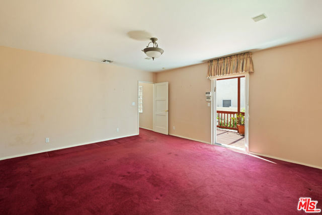 1541 Cardiff Avenue, Los Angeles CA: https://media.crmls.org/mediaz/44c10389-e238-441d-a610-7db0f40aa93f.jpg