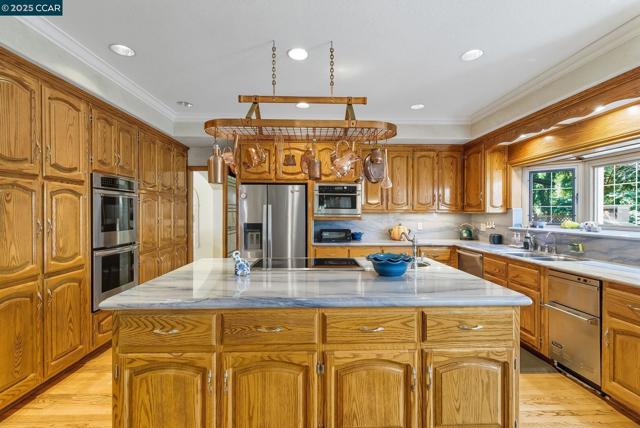 4355 Quail Run Ln, Danville CA: https://media.crmls.org/mediaz/44c2f146-3cec-400e-b666-e9ae73707be5.jpg
