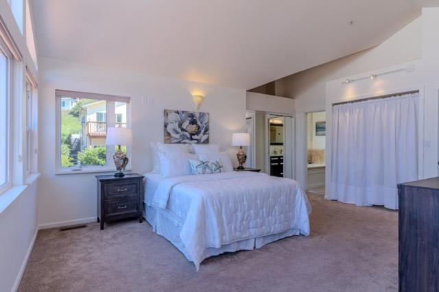 647 Canyon Drive, Pacifica CA: https://media.crmls.org/mediaz/44c3bfd6-7f16-4bcb-9e24-83a81b9e8881.jpg