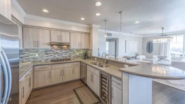 4346 Tradewinds Drive, Oxnard CA: https://media.crmls.org/mediaz/44c41336-b694-416e-b856-ed41291dcf65.jpg
