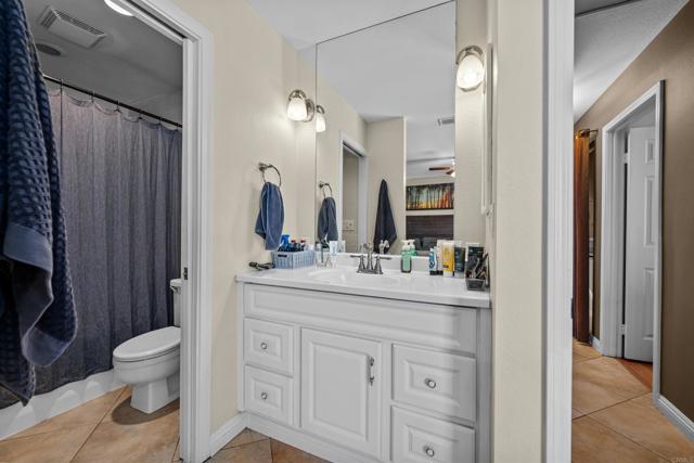 Detail Gallery Image 16 of 25 For 868 Venice Glen, Escondido,  CA 92026 - 2 Beds | 2 Baths