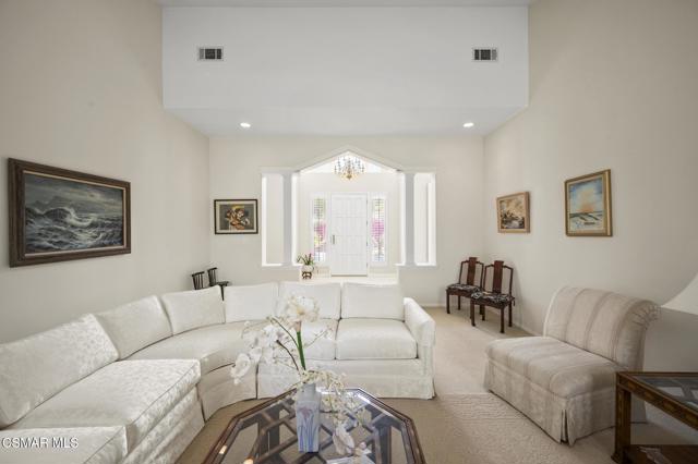 1662 E Janss Road, Thousand Oaks CA: https://media.crmls.org/mediaz/44c55bd1-3cf0-44fc-9317-498c541ab7f2.jpg