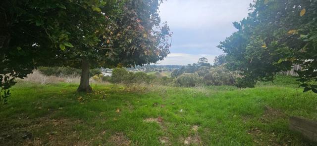 17925 Damian Way, Salinas CA: https://media.crmls.org/mediaz/44c64ede-4dcf-4cdb-b281-e81440c41891.jpg