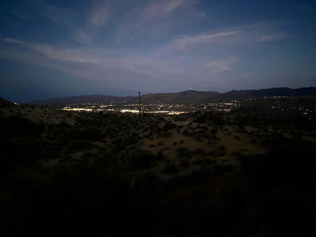 https://media.crmls.org/mediaz/44c6b47f-32e7-4740-a297-0f6360ac517d.jpg?preset=X-Large