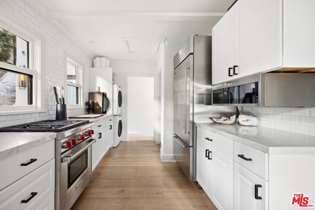 8061 Woodland Lane, Los Angeles CA: https://media.crmls.org/mediaz/44c71a42-0151-423f-80c7-513da70d58d3.jpg