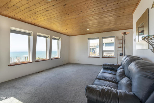 Detail Gallery Image 12 of 41 For Address Is Not Disclosed, Westport,  CA 95488 - 2 Beds | 2 Baths