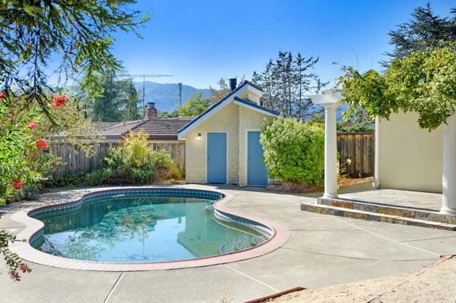 150 El Portola Drive, Sonoma CA: https://media.crmls.org/mediaz/44c87338-c6c1-4cfc-9305-d231c6dc05cb.jpg