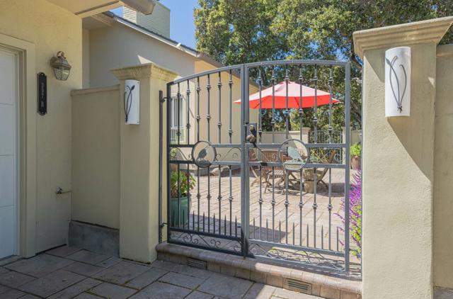 397 B Corral De Tierra Road,  CA: https://media.crmls.org/mediaz/44c88b34-a993-4064-ae6b-8f2d3cef5eb3.jpg