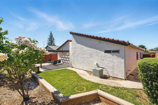 1180 Peterson Drive, Gilroy CA: https://media.crmls.org/mediaz/44c8beae-f7b2-466a-b63c-8a3607df0a6c.jpg