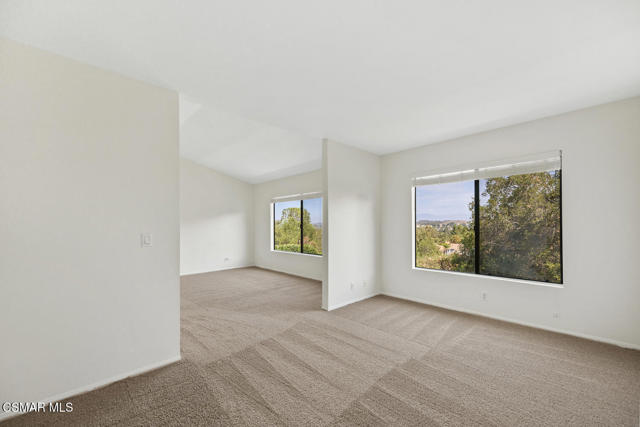 139 Los Padres Drive, Westlake Village CA: https://media.crmls.org/mediaz/44c9bf25-9820-4947-bbed-90690a1f643e.jpg