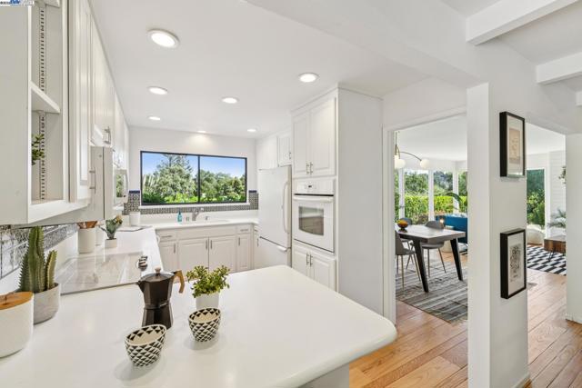124 MARSHA PLACE, Lafayette CA: https://media.crmls.org/mediaz/44c9eab0-5306-4c93-8ab9-a797560f7826.jpg