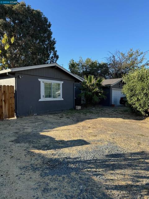 Listing Details for 1431 Darlene Dr, Concord, CA 94520