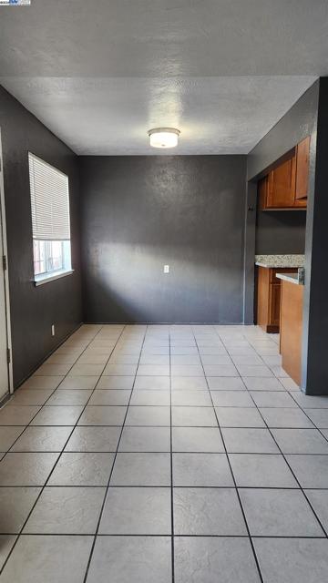 Image 6 of 19 For 1069 71st Avenue