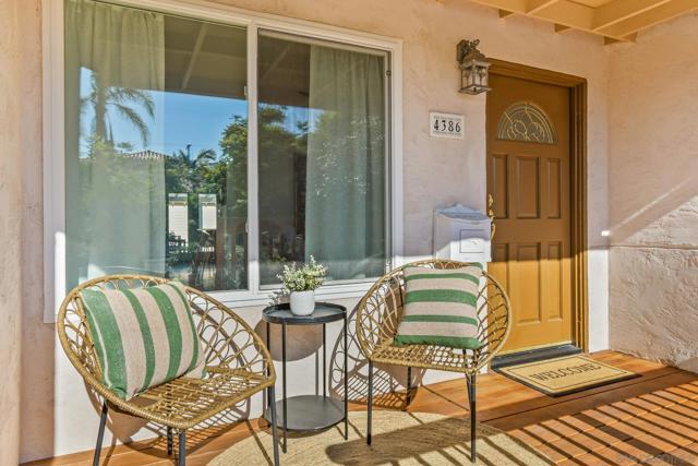 4386 Niagara Ave, San Diego CA: https://media.crmls.org/mediaz/44cb6b94-2146-40b6-a799-442b46e223eb.jpg