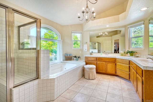 Detail Gallery Image 22 of 47 For 14013 Saddlewood Dr, Poway,  CA 92064 - 4 Beds | 3 Baths
