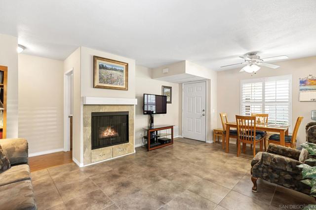 10309 Azuaga St, San Diego CA: https://media.crmls.org/mediaz/44cc97a8-0dcd-4905-8c60-54924493f6bf.jpg