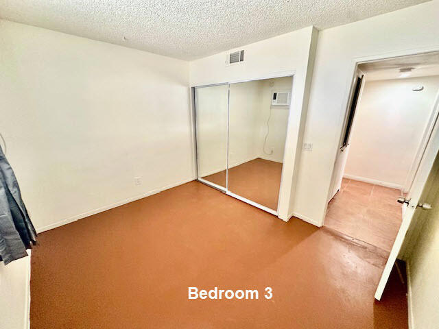 Image 23 of 44 For 73073 Santa Rosa Way