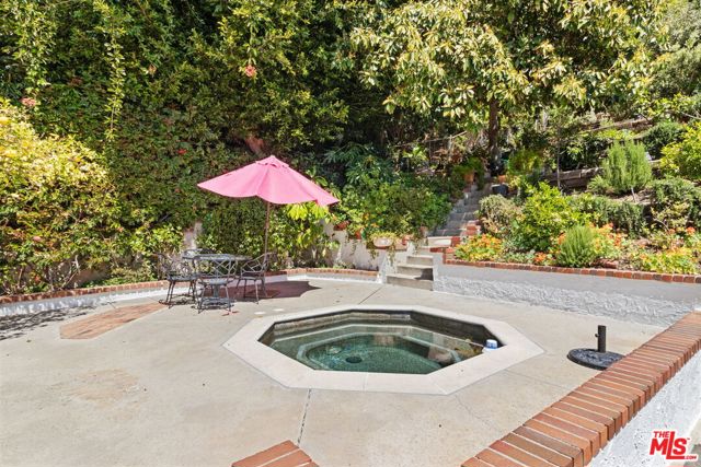 Drew Fenton | 1060 Chantilly Road Los Angeles CA | MLS: 7138387