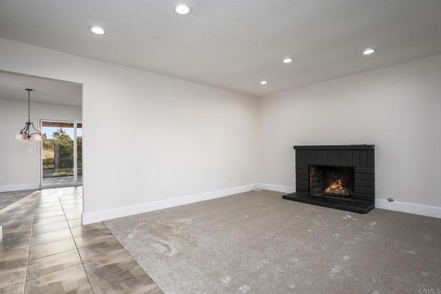 8973 CARLEY CIR, San Diego CA: https://media.crmls.org/mediaz/44ce17c1-07be-44db-8f3a-4a4874adf742.jpg