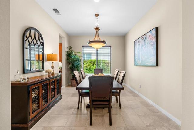 40426 Calle Estela, Indio CA: https://media.crmls.org/mediaz/44ce5bf0-a22d-4f64-b97b-2710dfb6b245.jpg