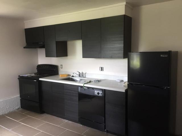 502 Vermont Avenue, Moss Beach CA: https://media.crmls.org/mediaz/44cea961-1cbe-4a13-9f58-1f1d0c4c398f.jpg