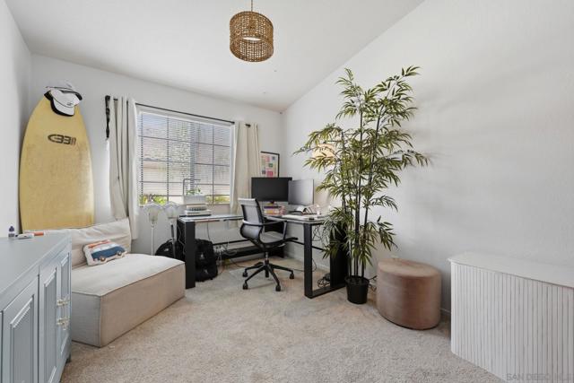 Image 23 of 45 For 1460 Hornblend