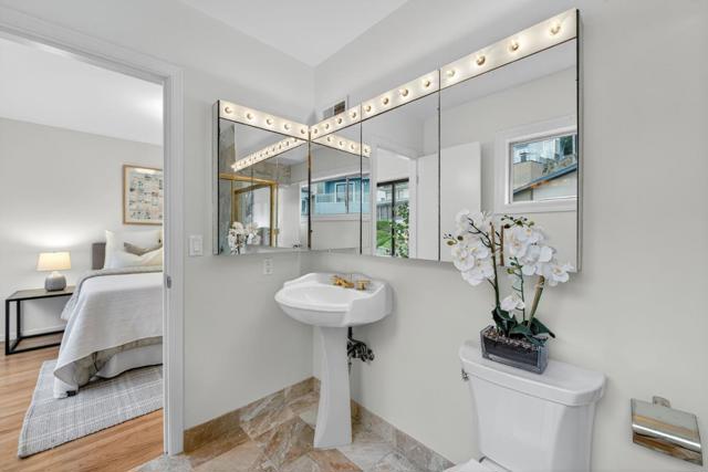 72 Cresta Vista Drive, San Francisco CA: https://media.crmls.org/mediaz/44d081ab-0738-42da-954b-85f1e420b90f.jpg