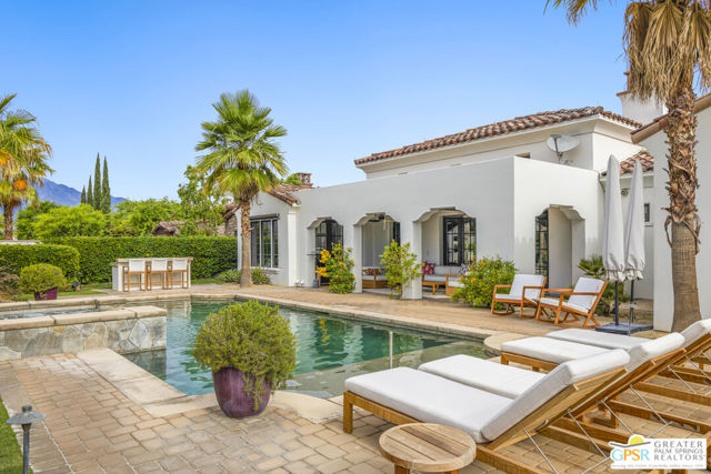 27 Cassis Circle, Rancho Mirage CA: https://media.crmls.org/mediaz/44d0c2da-3a6b-4f8f-a1d4-7a20af48bdb2.jpg
