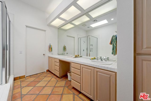 57766 Interlachen, La Quinta CA: https://media.crmls.org/mediaz/44d11be9-838e-4e95-8c10-440b8cceb9c3.jpg