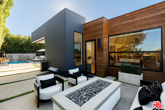 16366 Sloan Drive, Los Angeles CA: https://media.crmls.org/mediaz/44d11d00-9ad9-4402-a38d-bd14035c0d35.jpg